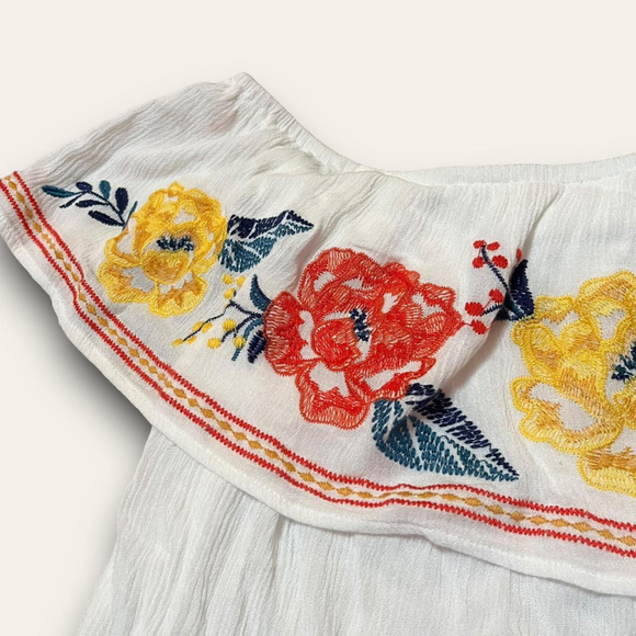 Flying Tomato Floral Embroidered Blouse Boho Hippie - Picture 2 of 5